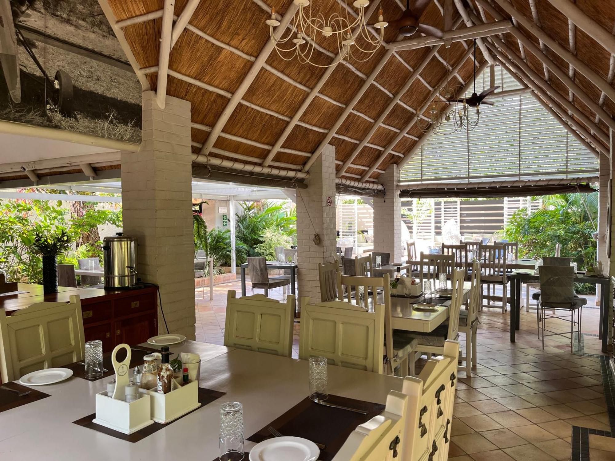 Pamarah Lodge วิกตอเรียฟอลส์ ภายนอก รูปภาพ
